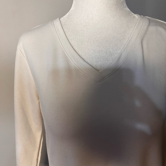 LOGO Womans Cream Colored Tunic for Beach, Bed or out on the Town!! - Picture 4 of 11